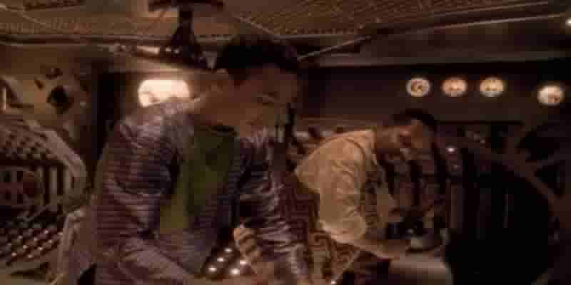 Как Звездный путь: Deep Space Nine стал больше Актуально, как никогда