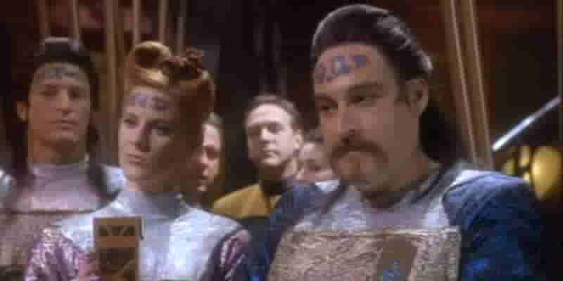 Нижние палубы, сезон 4 наносит удар по Deep Space Nine Самый спорный эпизод