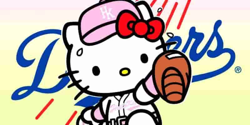 Hello Kitty сотрудничает с ведущим модельером США Анной Суи для создания коллекции, посвященной 50-летию