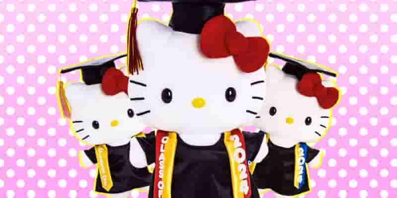 Sanrio выпускает очаровательные плюшевые игрушки Hello Kitty как раз к выпускному сезону в Америке