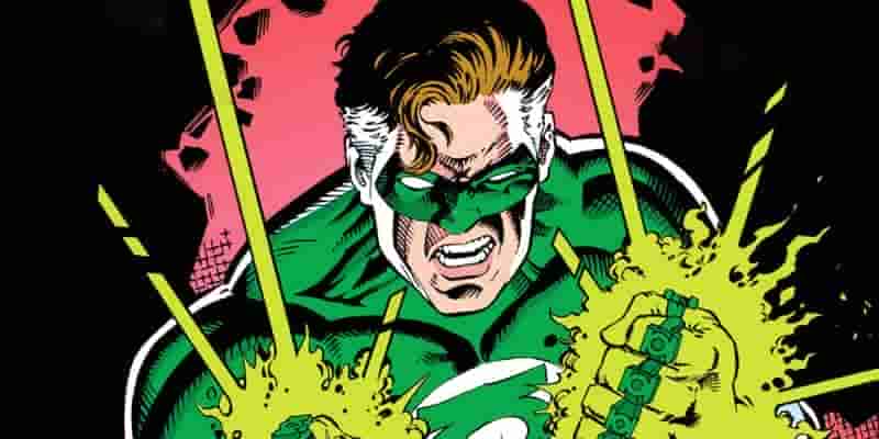 10 самых зловещих версий культовых супергероев DC