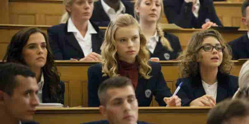 10 фильмов и сериалов о вампирах, которые идеально подойдут поклонникам ДВ