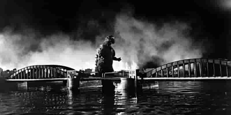РЕТРО-ОБЗОР: Годзилла (1954) больше интересуется развлечением, чем образованием, и это нормально