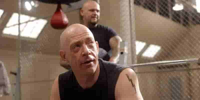 10 лучших фильмов и телешоу Дж. К. Симмонса, рейтинг