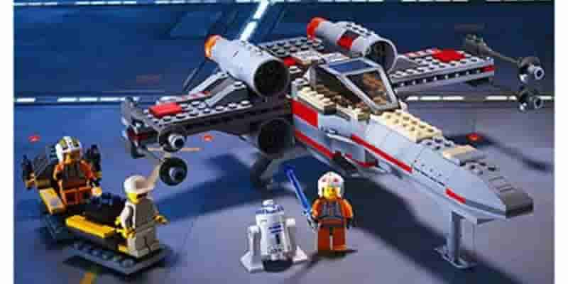 Какой набор LEGO Star Wars X-Wing лучше?