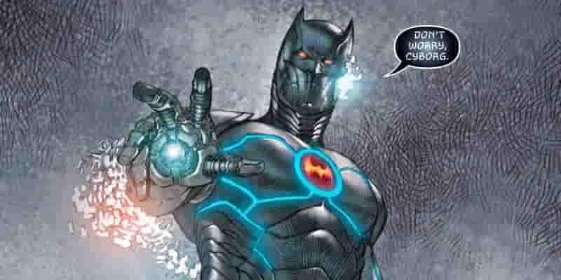 10 самых зловещих версий культовых супергероев DC