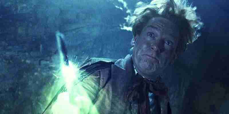  15 самых бесполезны Warner Bros. 

<p> Magic &# это коренная порода <em> Гарри Поттера. </em>Большая часть истории основана на палочке и волшебных школах. Таким образом, неудивительно, что персонажи имеют доступ к тысячам заклинаний и чар, каждый из которых имеет различную ценность для заклинателя. В то время как многие из них необычайные, большинство из них твердо попадают в функциональную категорию. Тем не менее, есть некоторые, существование которого не может быть полностью оправдано. , неправомерное, непрактичное или излишне трудоемкое для выступления. Их существование добавляет слой комического сюрреализма к <em> Гарри Поттеру </em>Повествование, так что, возможно, их преимущества должны быть рассчитаны с использованием альтернативных тестов. Волшебная утилита, к сожалению, не является одним из них. <em>наполнен удивительными заклинаниями, которые облегчают жизнь и захватывающую, и защищают пользователя. Благодаря магии Волшебники могут летать, показывать или облегчить все. От приготовления пищи до уборки до даже приготовления кровати заклинания все меняют. Тем не менее, некоторые заклинания не имеют смысла, и это чудо, что они не были забыты. Мы обновили этот список, чтобы включить еще более абсурдные или избыточные заклинания в </em> Гарри Поттер <em>. бесполезный «> 15 Colloportus ' Easy Counter Curse делает это бесполезным </h2>
<h3 id = 