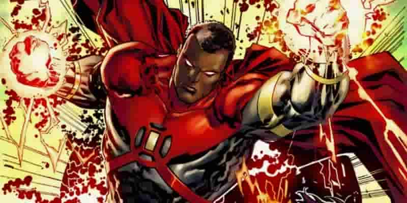10 сильнейших персонажей DC