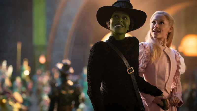 'Wicked' стал третьим самым кассовым фильмом в истории Universal Studios