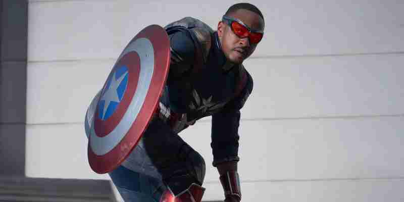 10 Avengers Сэм Уилсон нуждается в своей команде после капитана Америка: храбрый новый мир