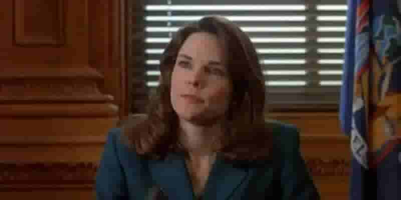 10 Best Law And Заказать повторяющиеся персонажи SVU