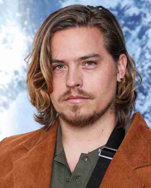 Новый боевик Dylan Sprouse и Mason Gooding становится хитом по потоковой передаче