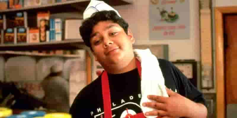 Звезде Mighty Ducks Шону Вайсу исполняется четыре года трезвости со звездами 90-х