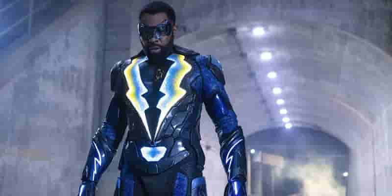 10 персонажей Arrowverse, которым стоит прыгнуть в DCU
