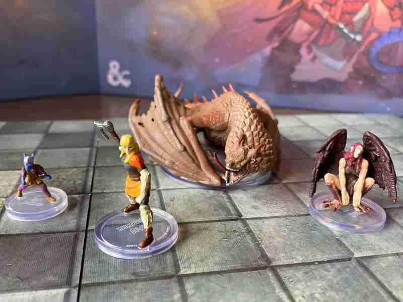 WizKids D&D: Icons of the Realms Return of the Dragons Booster Brick Unboxing