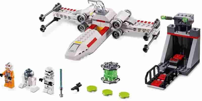 Каждый X-Wing LEGO Star Wars Set, ранг