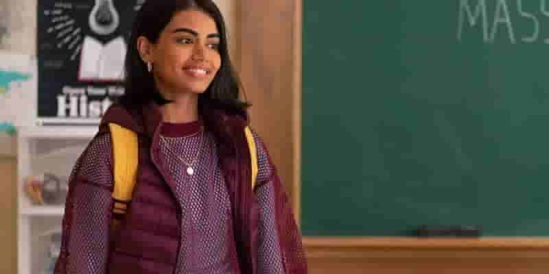10 Я никогда не Ever Characters, Ranked By Charm
