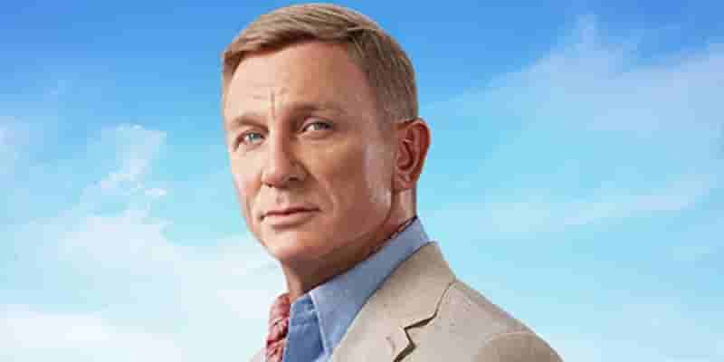 'Bond Is Synonym of Aston': Daniel Craig Reunion With Aston Martin for Venice Opening